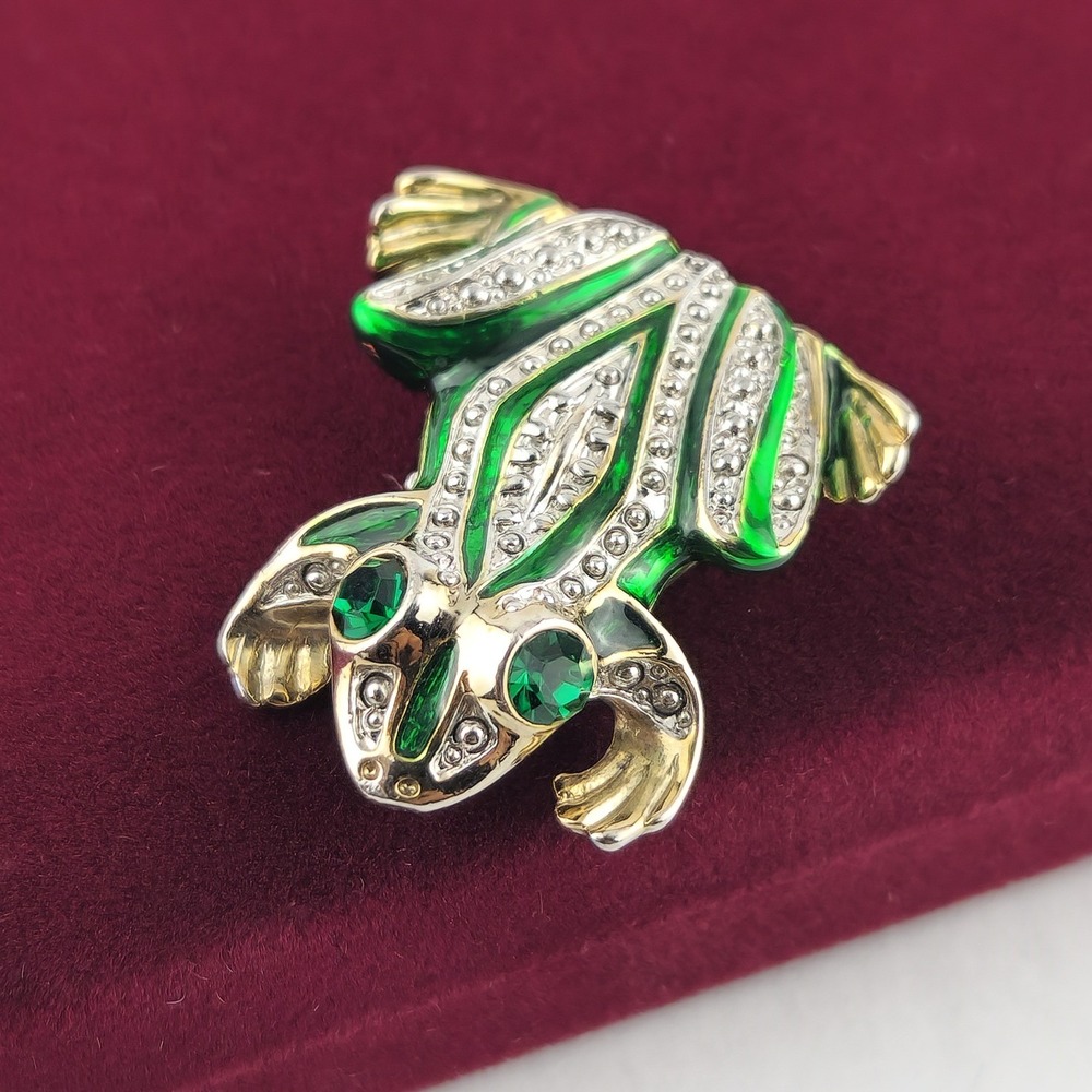 Vintage Green Enamel Frog Brooch Pin Gold Tone Rhinestone Sparkling Emerald Eyes
